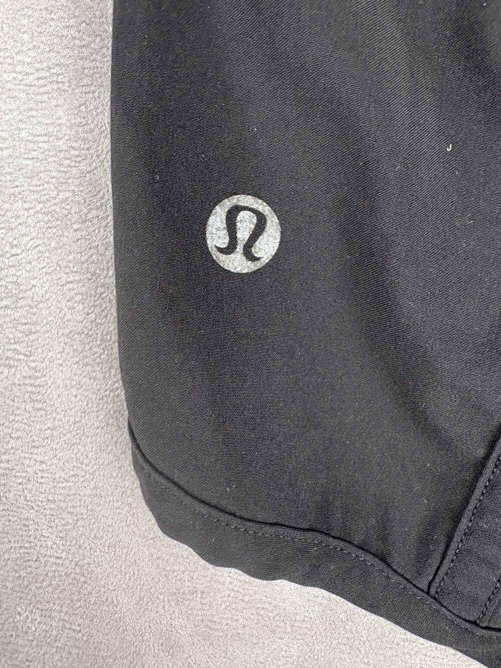 Lululemon Women's Size 4 Black Layered Running Shorts - Picture 5 of 10